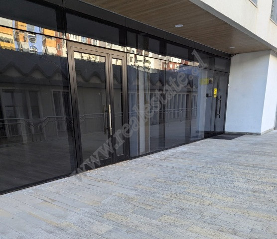 Commercial space for rent in Sami Frash&euml;ri street in Tirana.
It is located on the ground floor